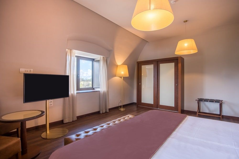 Suite (Main Building)