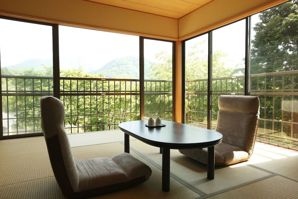 undefined Hakone Fura 3