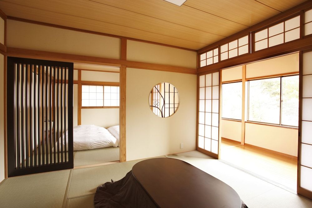 undefined Hakone Fura 5