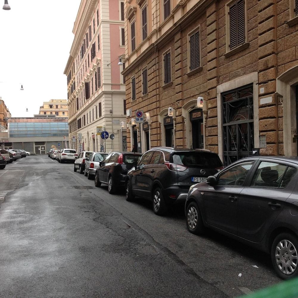 undefined Cardinal Inn 7