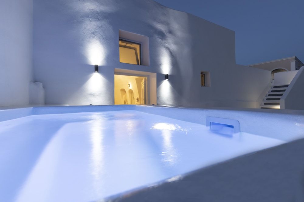 undefined Eva's House 10