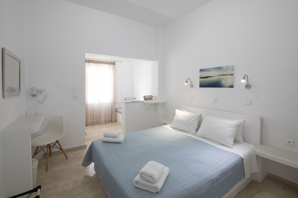 Eva's House Double Room, Non Smoking 16