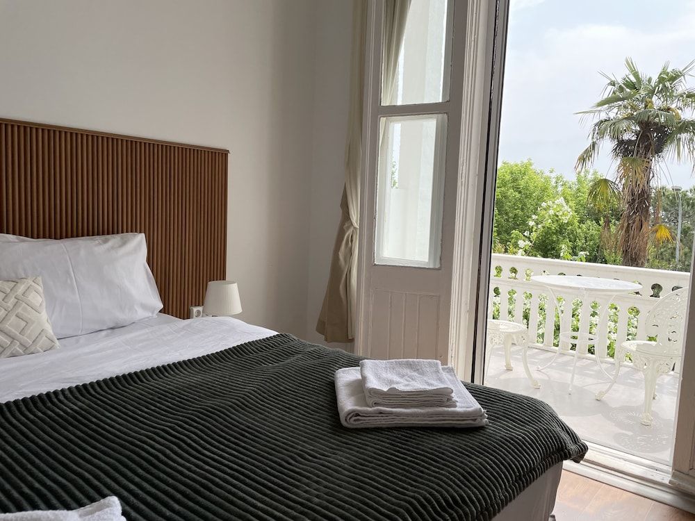 Ikigai Hotel Villa Rifat Kismi Manzarali Balkonlu Oda 3