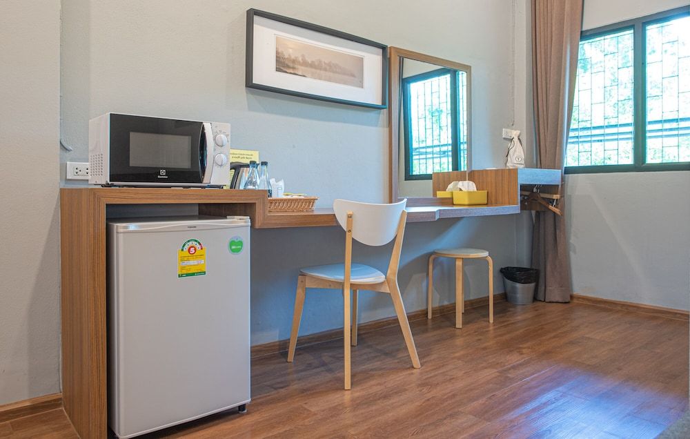 Tarnsiri Boutique Resort Suite, 1 Double Bed, Garden View 9