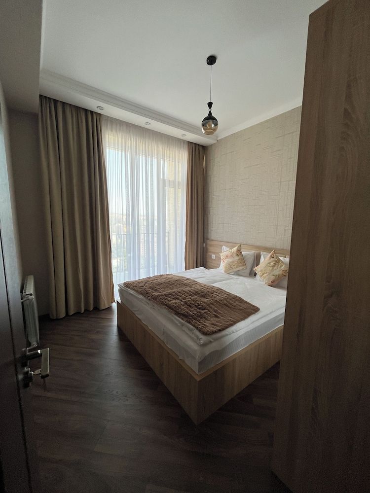 undefined Vazi Aparthotel 4