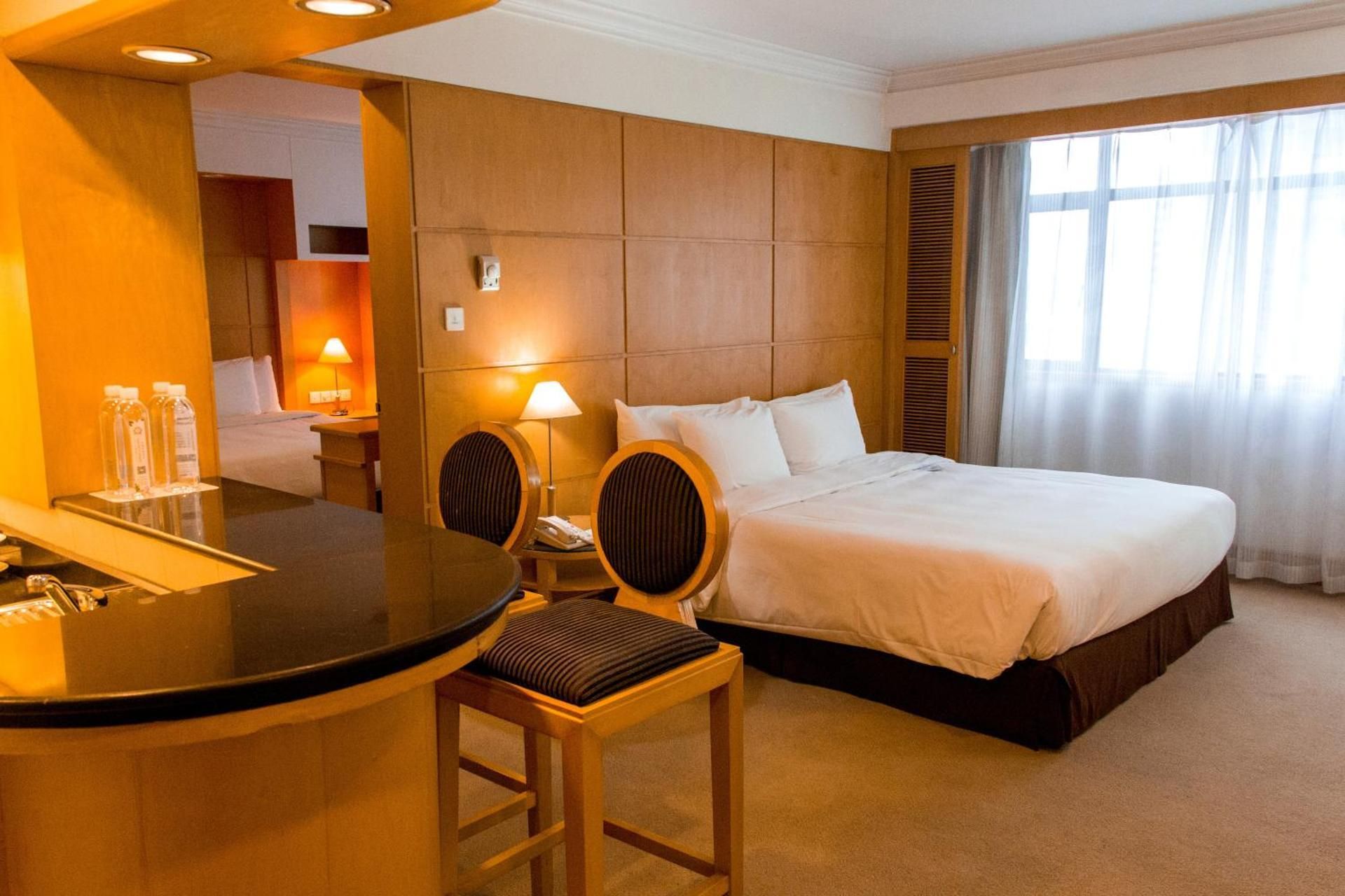 Family Suite(2 Breakfast Included)