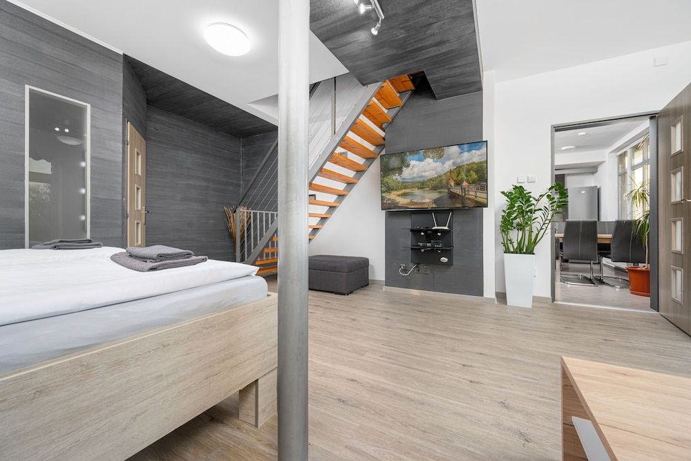 Apartma SunGarden Liberec Duplex Suite with Terrace & Infrasauna 3