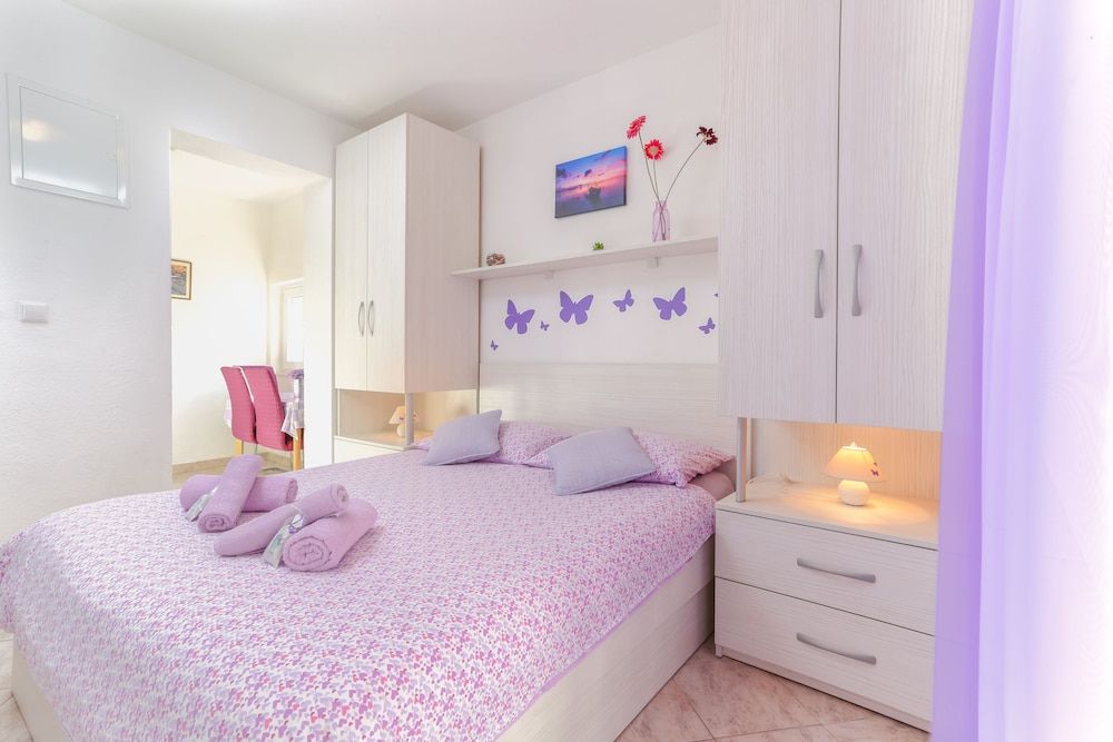 Apartments Nona Studio, Terrace, Partial Sea View 4