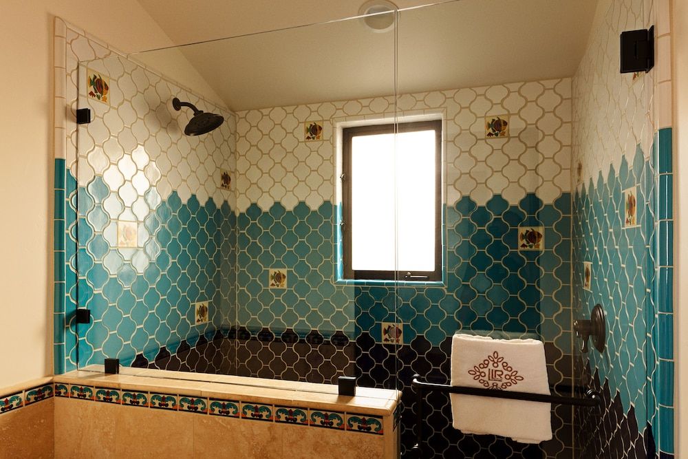 La Lomita Ranch Family Room, Multiple Beds (La Familia) 3