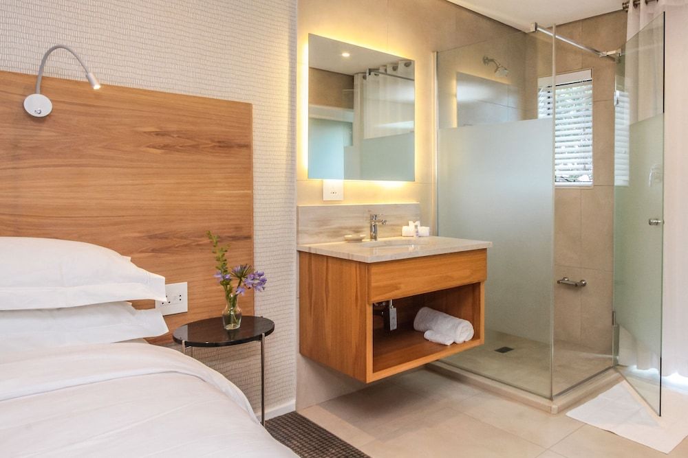 Ocean Vista Boutique Guest House Standard Double or Twin Room, Balcony, Ocean View (Room 3) 4