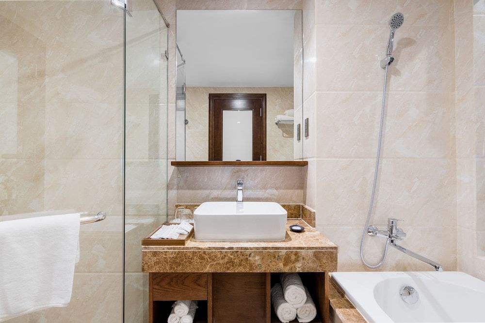 undefined Alan Sea Da Nang 9