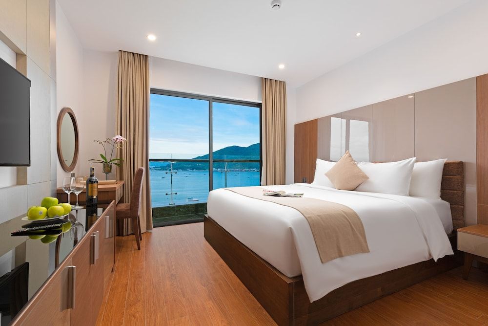 Alan Sea Da Nang Deluxe Double Room, Balcony, Bay View