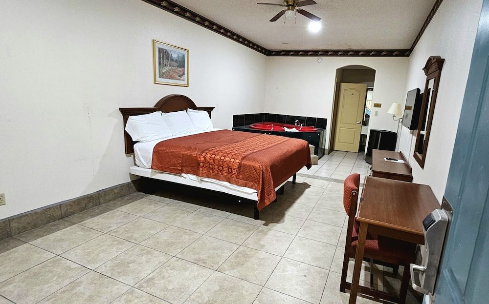 Honeymoon Room, 1 Bedroom, Non Smoking, Jetted Tub