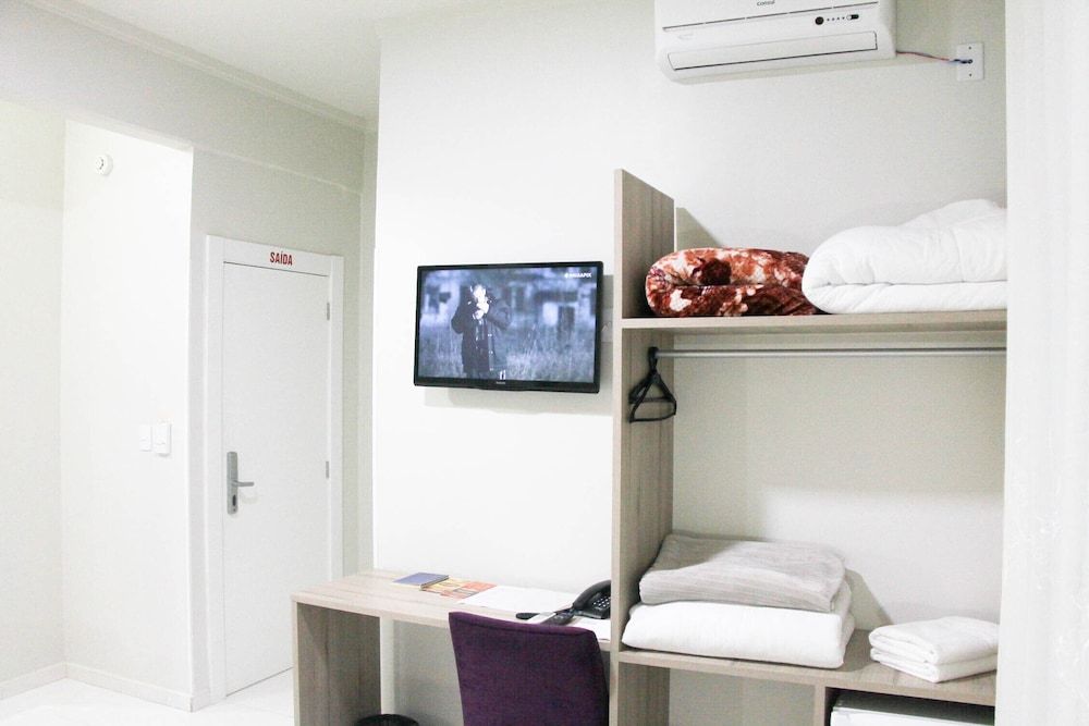 Aj Hotel Superior Triple Room 5