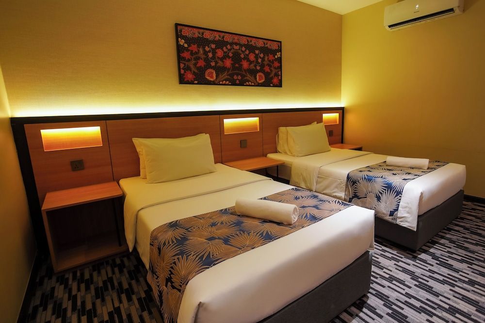 undefined NB HOTEL 5