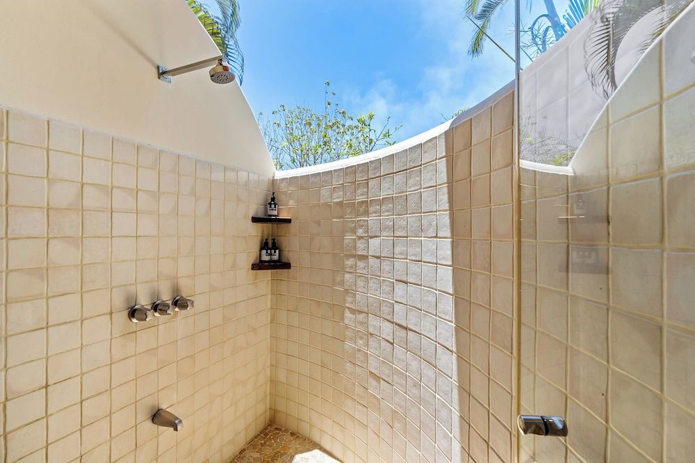 Los Altos de Eros Boutique Hotel & Spa Room, 1 King Bed, Pool View 9