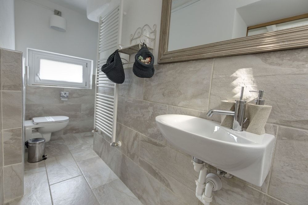 Essentia Guest House Standard Double Room 8