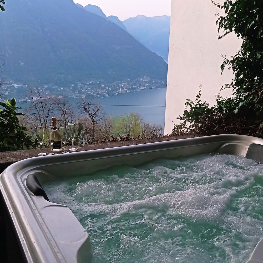 Essentia Guest House Junior Suite, Lake View 11