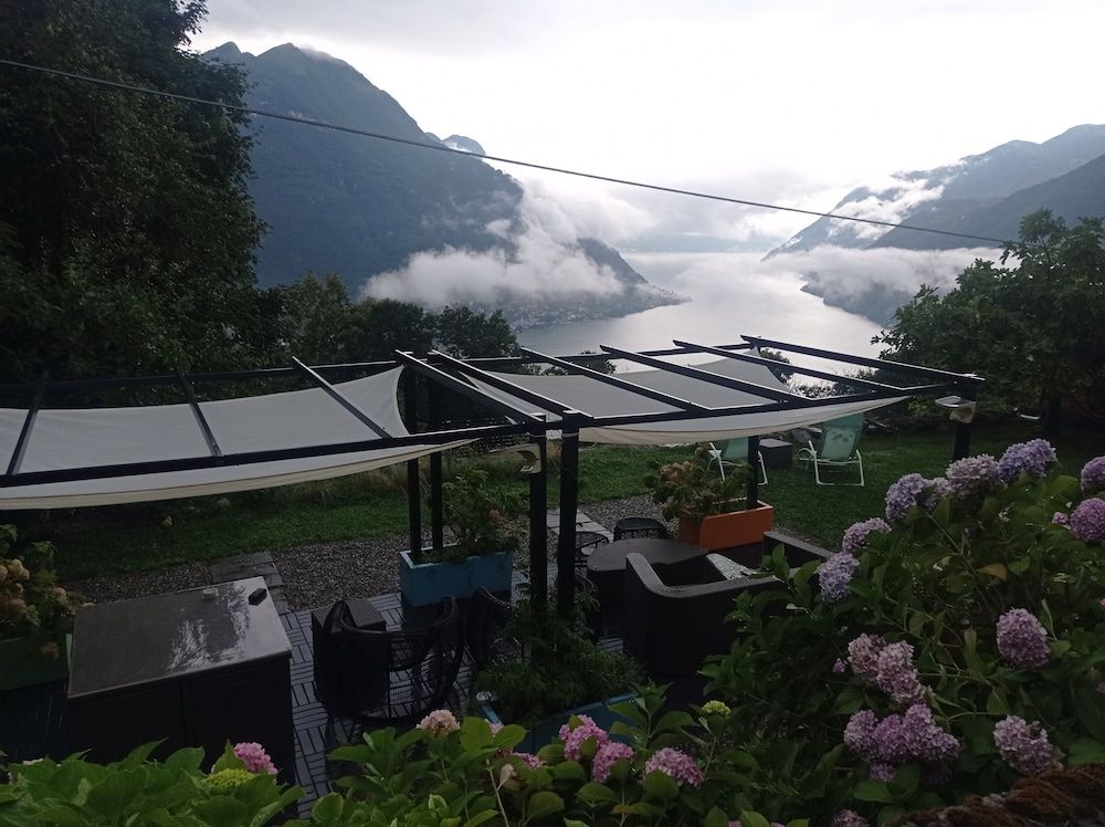 Essentia Guest House Junior Suite, Lake View 6