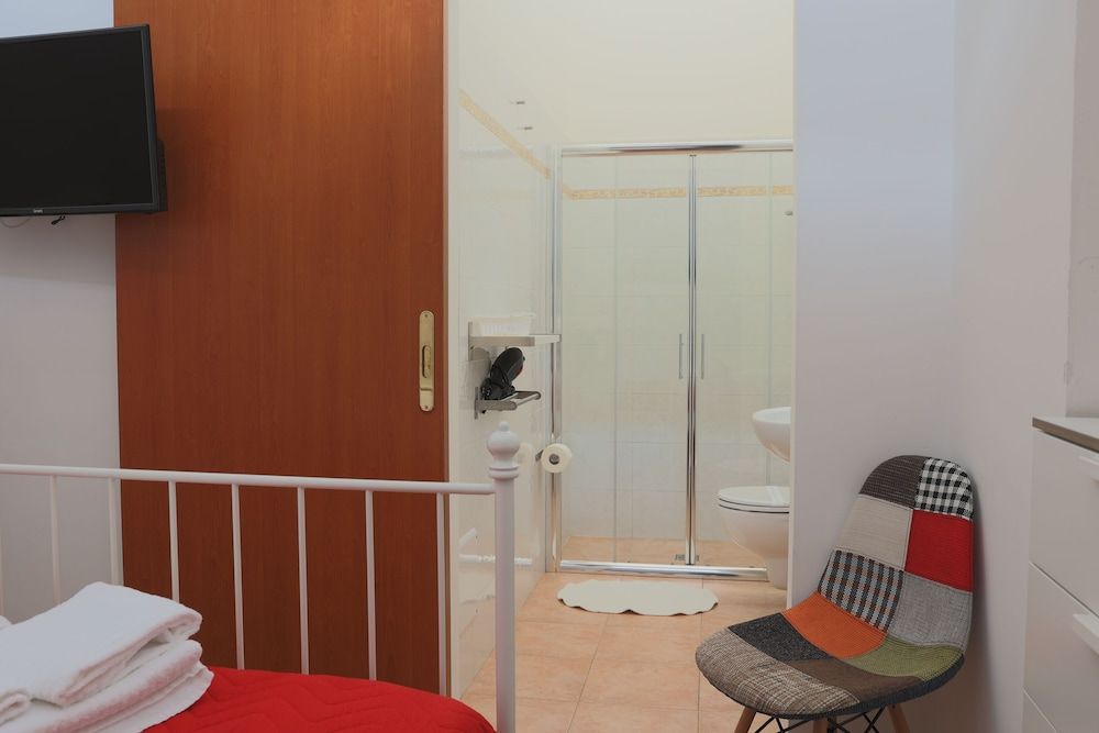 Bed & Bread Piazza Nzegna Classic Double Room 4