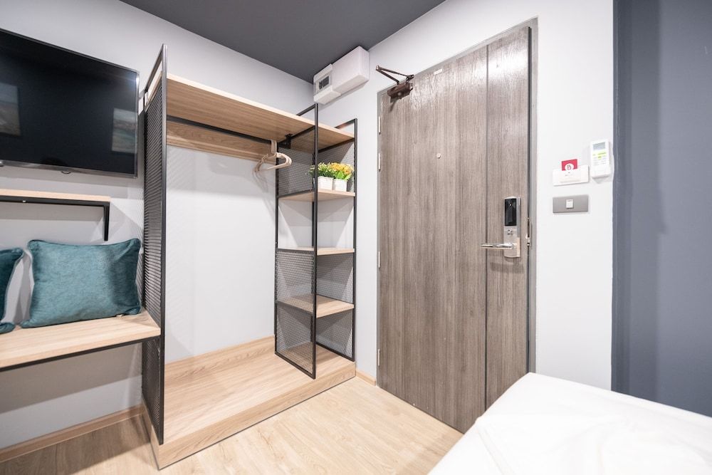 Oblique Apartment Superior Twin Room 10