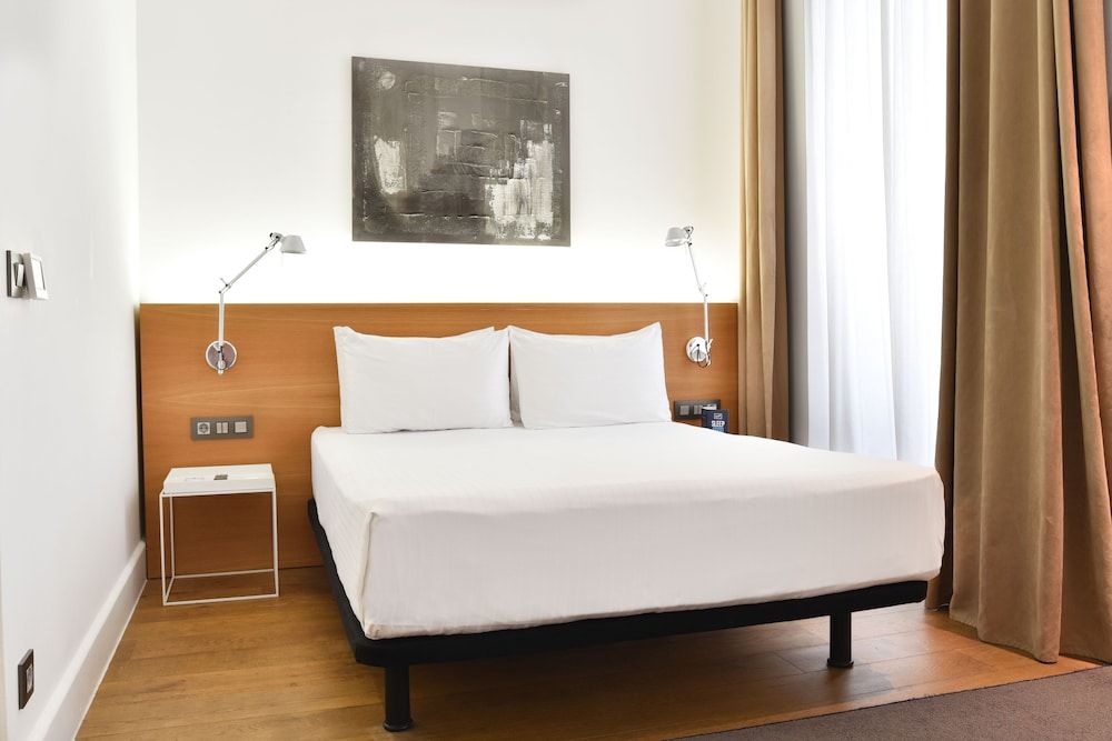 Hotel Zenit Budapest Palace Standard Double or Twin Room 2