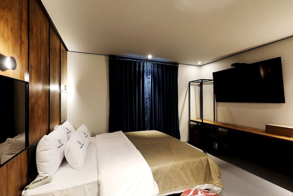 Cielo Hotel Standard Room 9