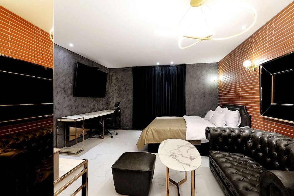 Cielo Hotel VIP Room 3