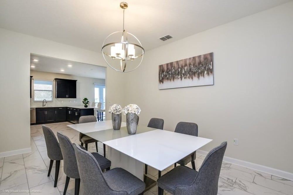 undefined Extremely Private 6-bed House in Four Corners 4