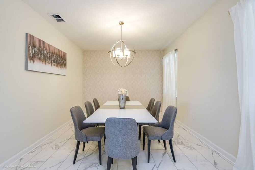 undefined Extremely Private 6-bed House in Four Corners 5