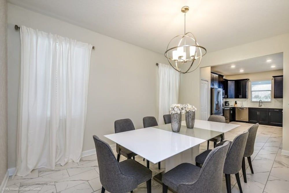 undefined Extremely Private 6-bed House in Four Corners 7