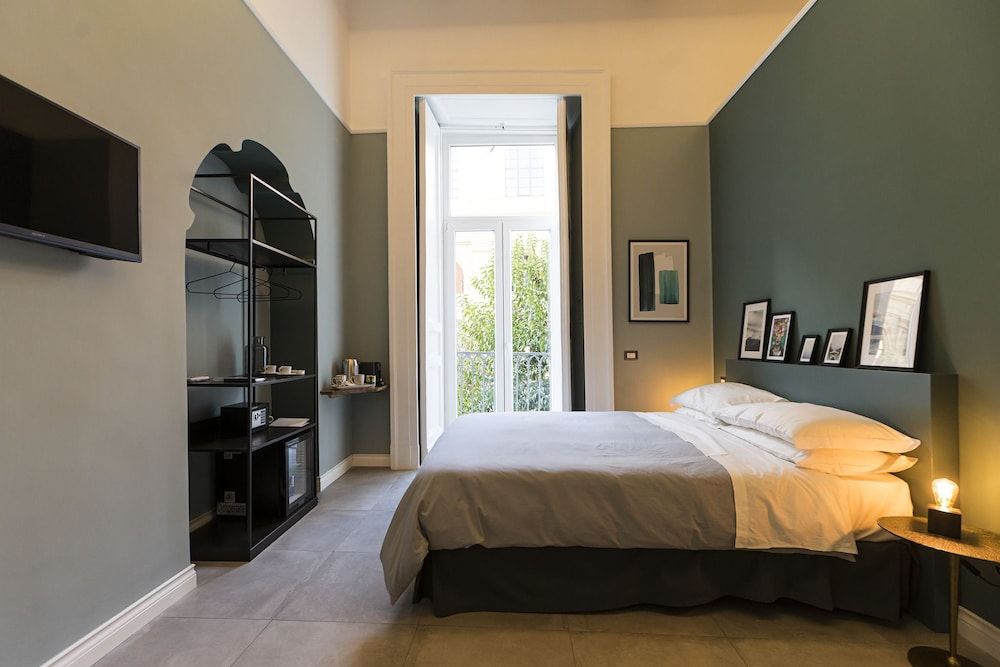 Bellini Suite Superior Triple Room 6