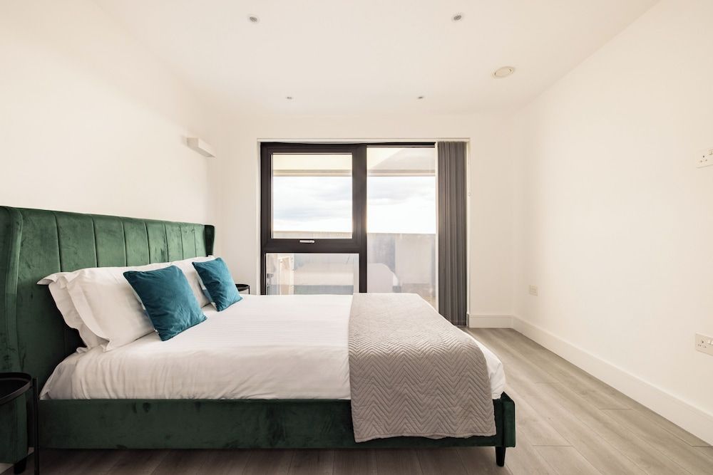 One Bedroom Apartment - Balcony