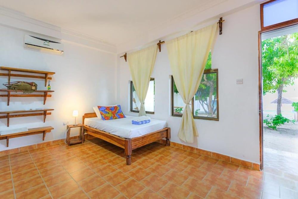 Queen Room, Garden View, Balcony/Patio