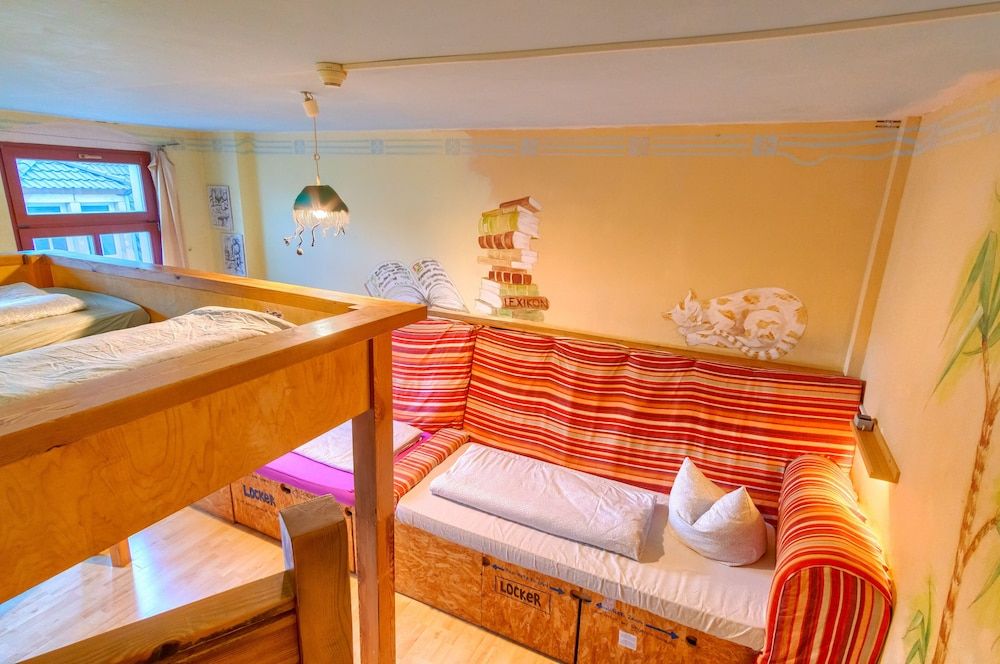 undefined Lollis Homestay - Hostel 5