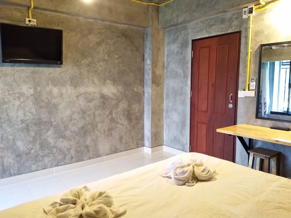 The Sky Loft Hotel Standard Double Room 3