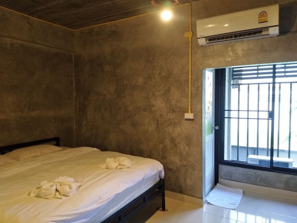 The Sky Loft Hotel Standard Double Room 2