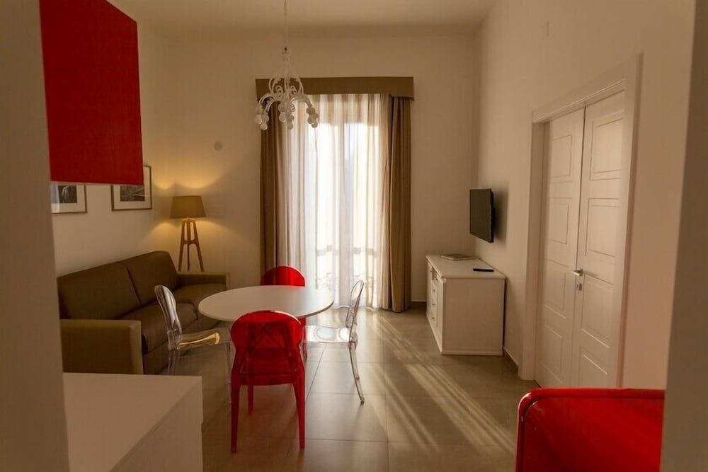 Liberty Palace Suite 9