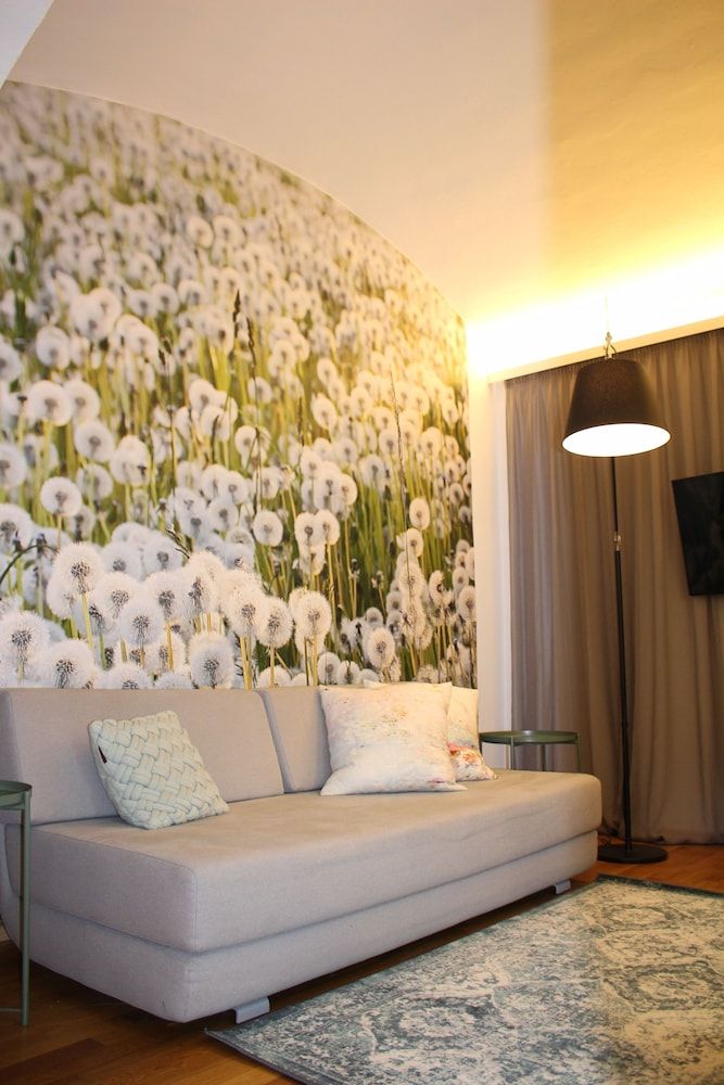 GrazRentals yellow flat direct by University incl. free parking 10