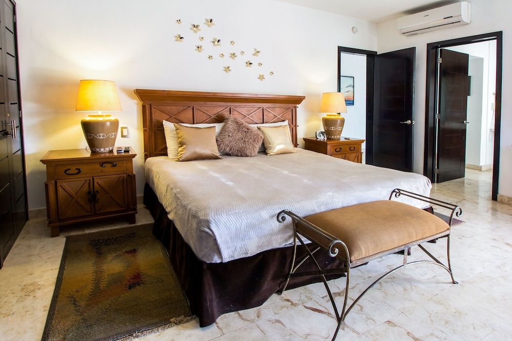 undefined Corto Maltes 205 8