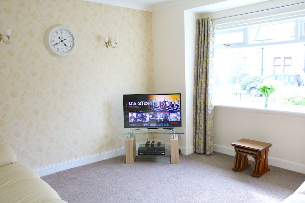Spacious Serene Retreat in Highlands House, 3 Bedrooms 18