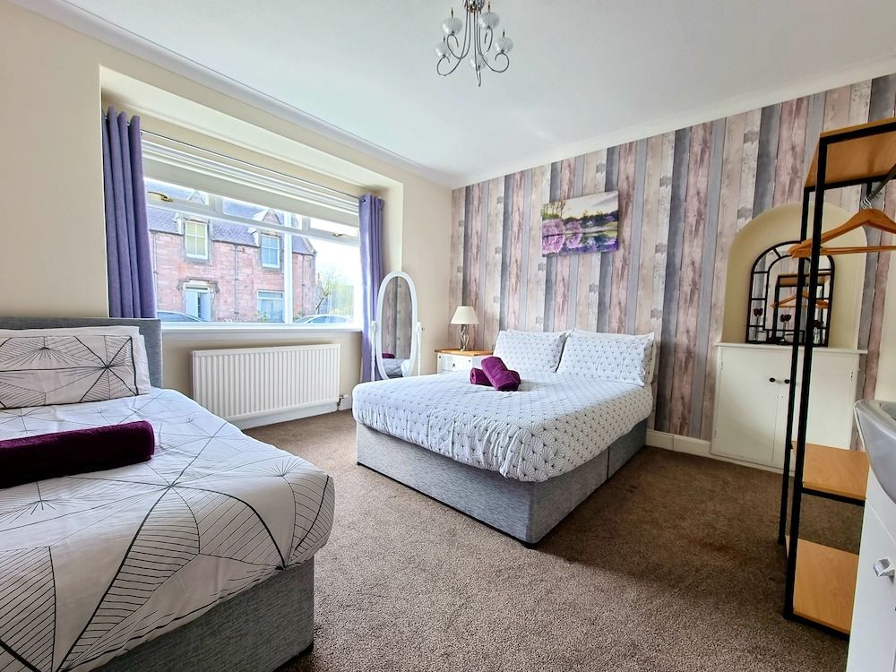 Spacious Serene Retreat in Highlands House, 3 Bedrooms 26