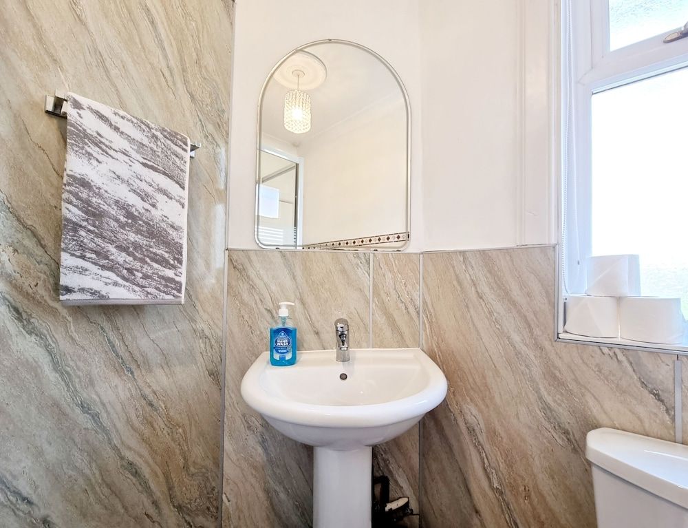 Spacious Serene Retreat in Highlands House, 3 Bedrooms 20