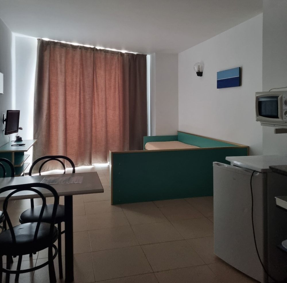 Apartaments Lloret Sun Basic Apartment, 1 Bedroom, Balcony 4