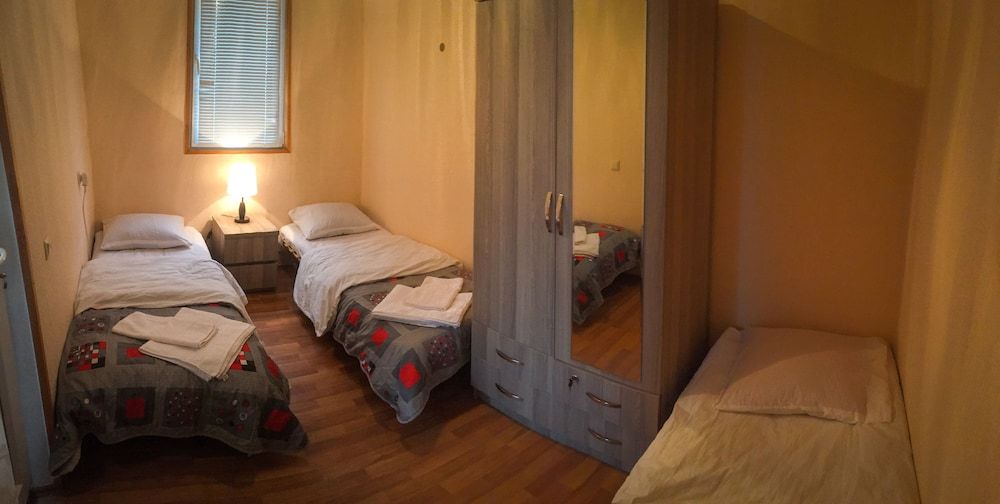 undefined Family Hotel Mountain Scream 4