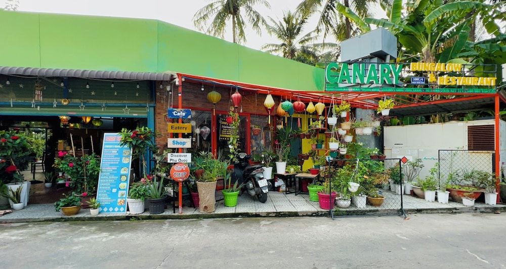 undefined Canary Bungalow 9