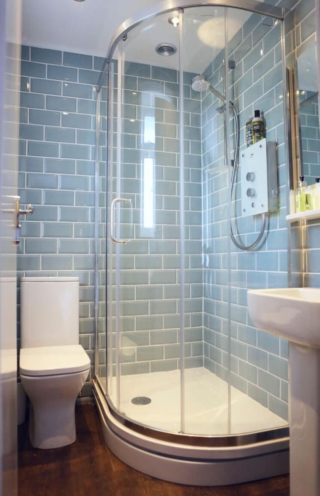 The Dark Horse Pub Comfort Room, 1 King Bed, Non Smoking 2