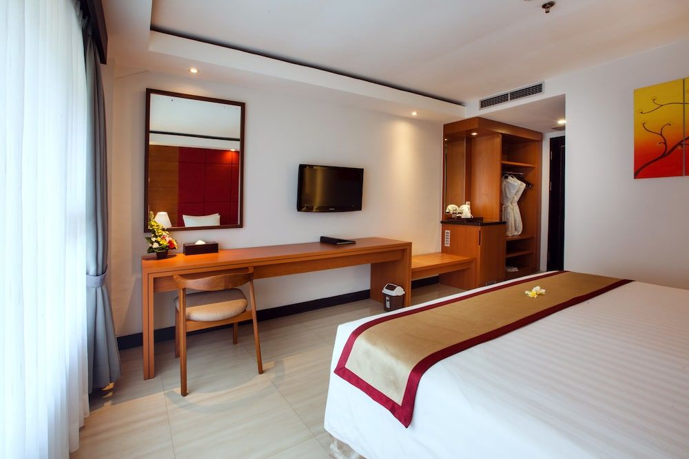 Royal Regantris Kuta Deluxe Double Room, 1 Bedroom