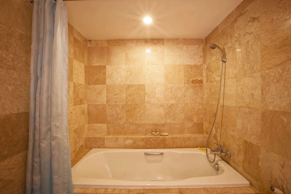 undefined Royal Regantris Kuta 8