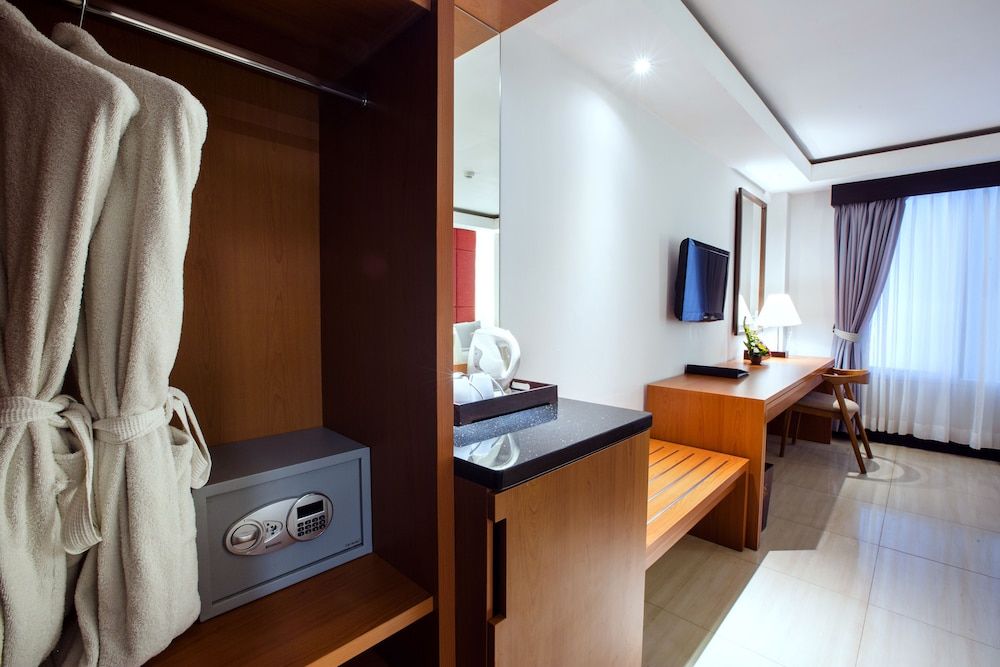 undefined Royal Regantris Kuta 10